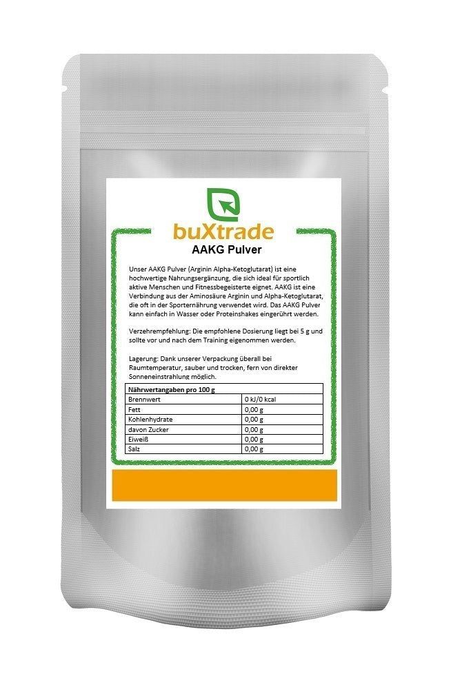Beutel mit buXtrade AAKG Pulver. Weißer Beutel mit Etikett. Text: AAKG Pulver, Nährwerttabelle, Logo.