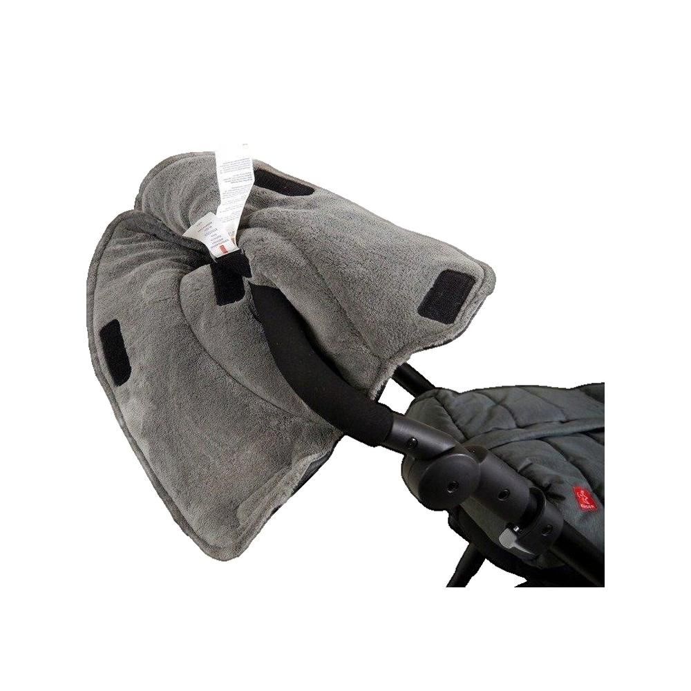 Graue Kinderwagen-Wintermuffen, mit Klettverschlüssen und Etikett. Textilmaterial.