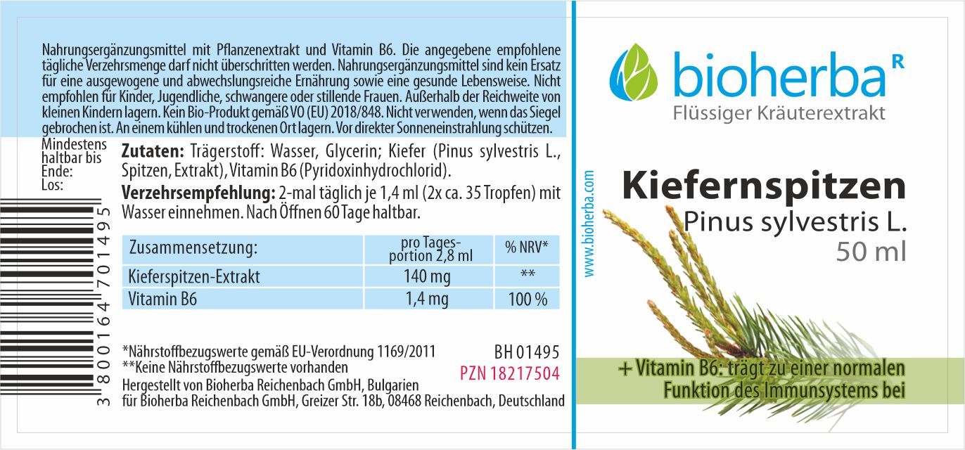 Etikett mit Produktinformationen. Enthält Text zu Inhaltsstoffen, Dosierung und Hersteller. Bioherba-Logo und Produktname Kiefernspitzen.