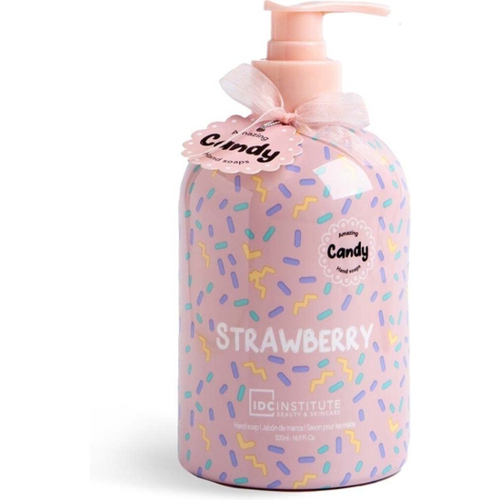 Rosa Seifenflasche mit Streuselmuster. Aufschrift "Strawberry" und "Candy". Marke: IDC INSTITUTE.
