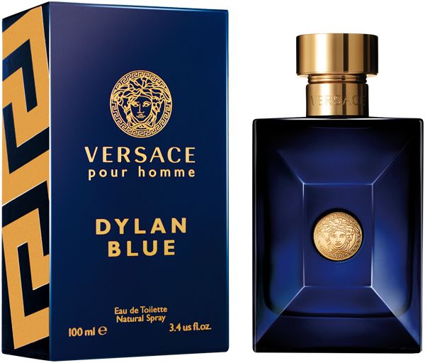 Blaues Parfümflakon und Schachtel. Goldfarbene Kappe. Aufschrift: Versace pour homme Dylan Blue. Medusa-Logo.