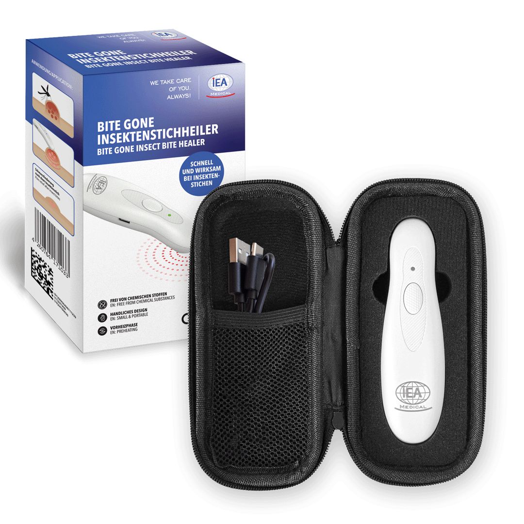 Weißes Insektenstichheiler-Gerät mit USB-C-Kabel und Reiseetui. IEA Medical Logo. Produktverpackung mit Text.