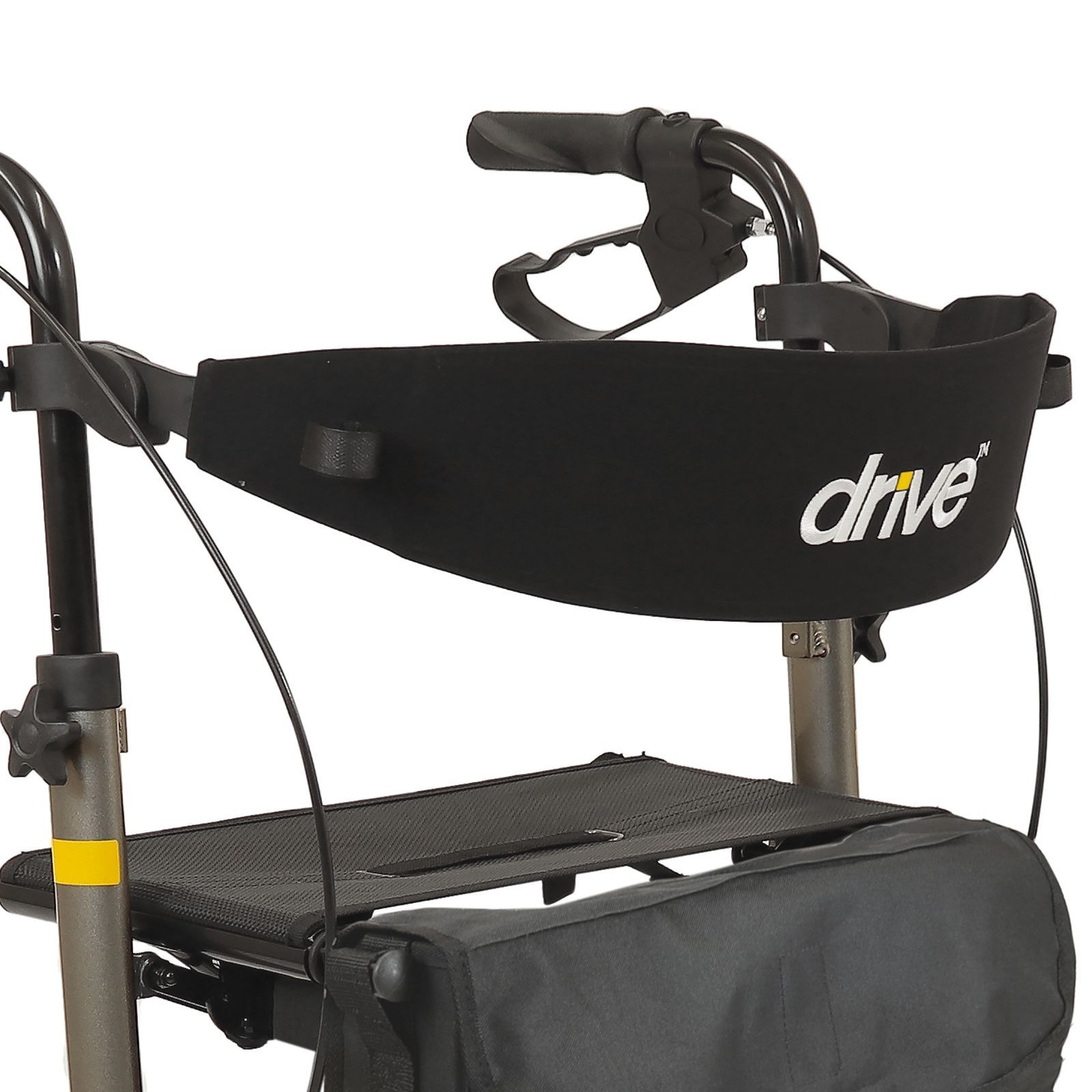 Detailansicht der Rückenlehne eines Rollators. Schwarzes Material mit dem Markennamen "drive" in weißer Schrift.