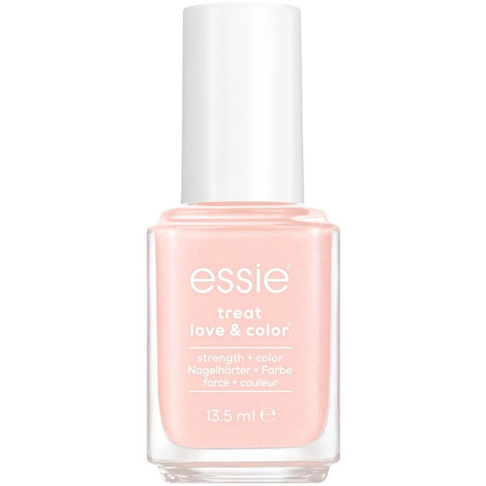 Essie Treat Love & Color Nagellack. Rosa Flasche mit weißem Deckel. Aufschrift: strength + color.