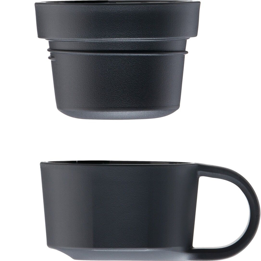 Schwarze Thermosbecher-Teile: Deckel und Becher mit Henkel. Becher aus Kunststoff.