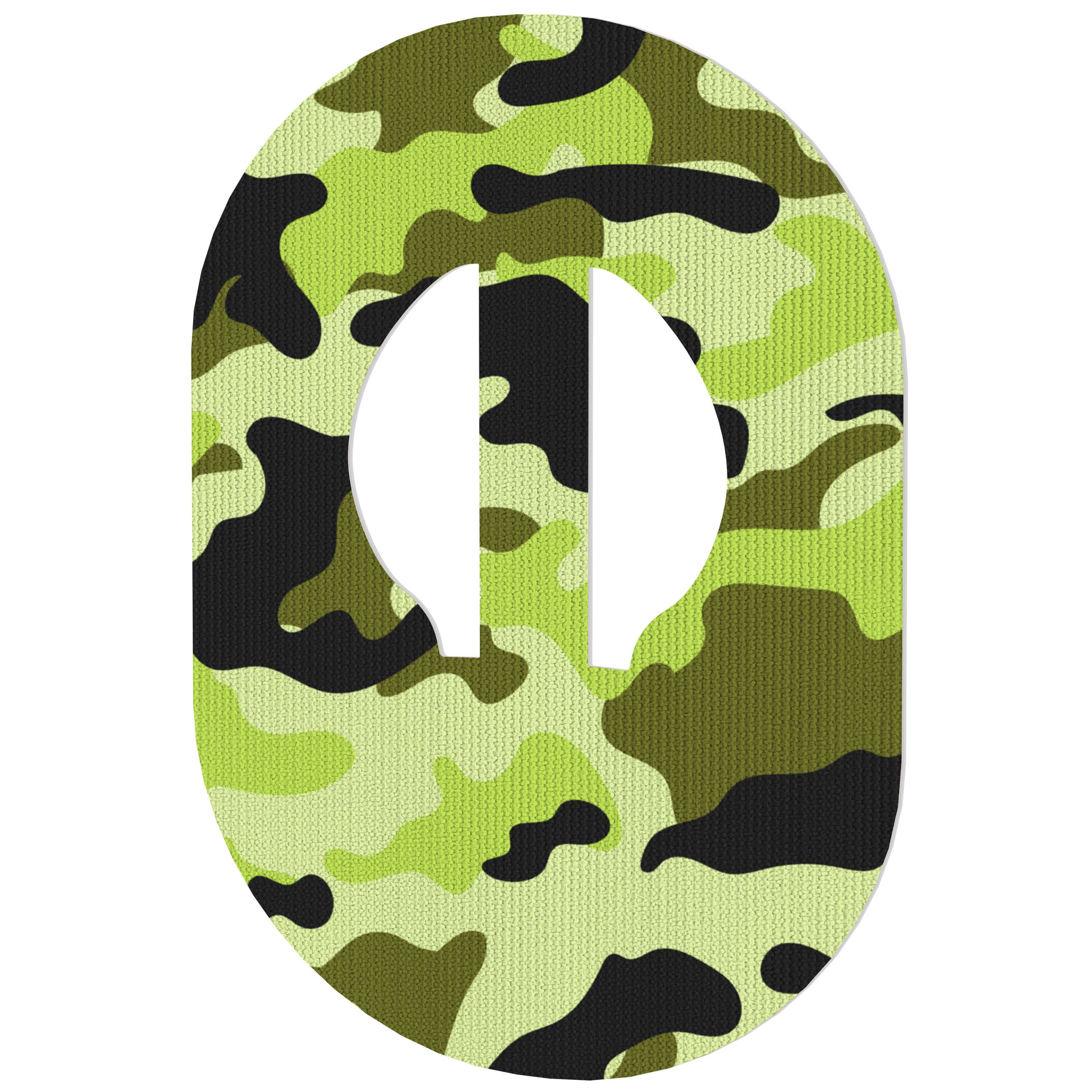 Grüner Tarnmuster-Overpatch. Oval mit zentralem Ausschnitt. Nahaufnahme.