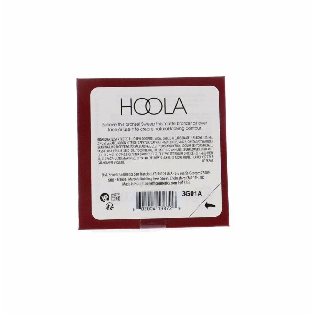 Bronzer-Verpackung mit Produktinformationen. Aufschrift: Hoola. Inhaltsstoffe und Herstellerangaben.