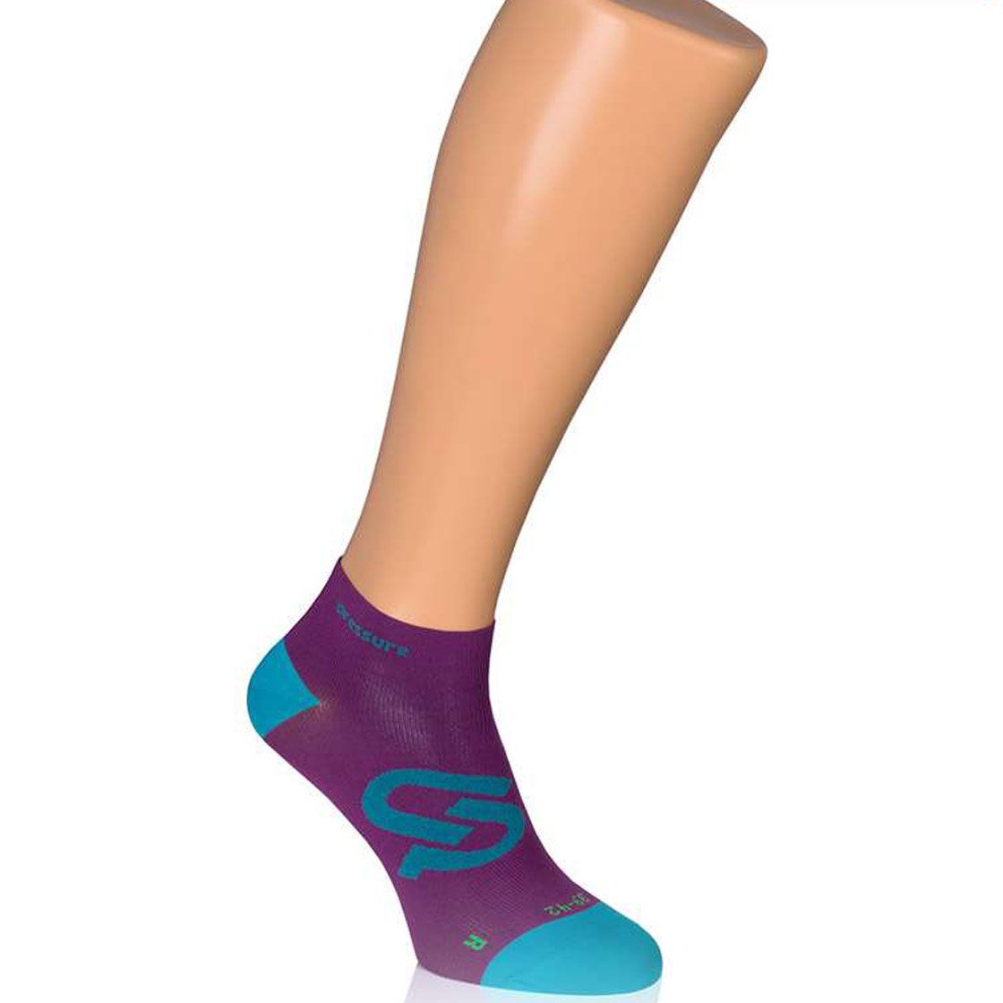 UNDER PRESSURE Ultralight Sneakers - Sportsocken