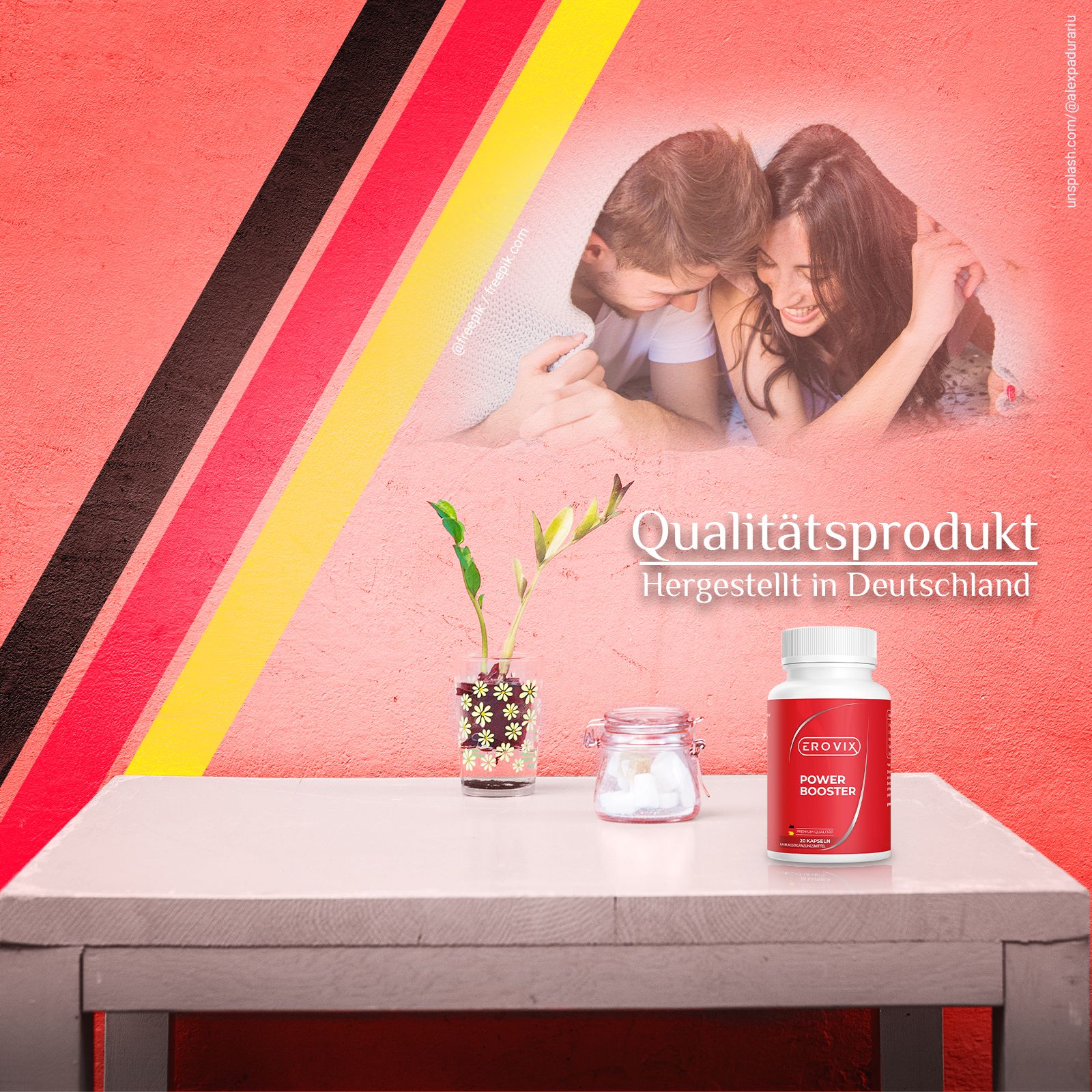 Rote Flasche mit weißem Deckel. Aufschrift: EROVIX, POWER BOOSTER. 20 Kapseln. Hintergrund: Paar, Tisch mit Pflanze. Text: Qualitätsprodukt, hergestellt in Deutschland.