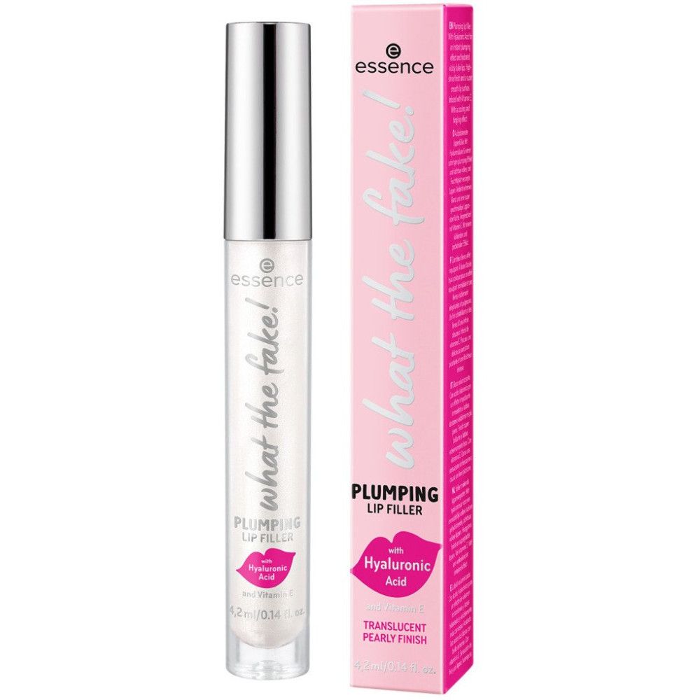 Lipgloss mit Verpackung. Aufschrift: What the Fake!, Plumping Lip Filler, Hyaluronsäure, transparente, perlige Textur. Rosa Verpackung.