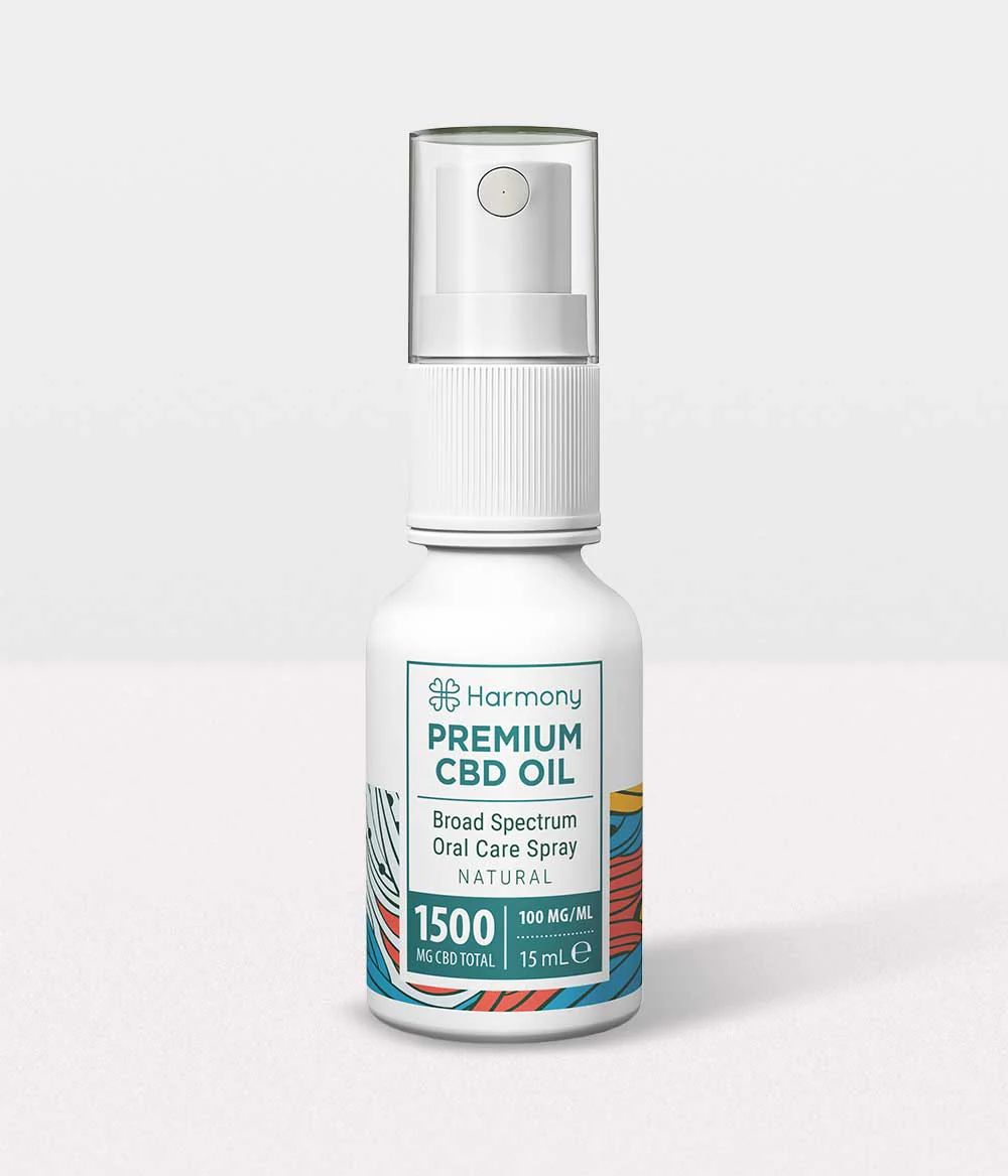 Weiße Sprühflasche mit Harmony-Logo und Aufschrift "Premium CBD Oil". Enthält 1500 mg CBD. 15 ml.