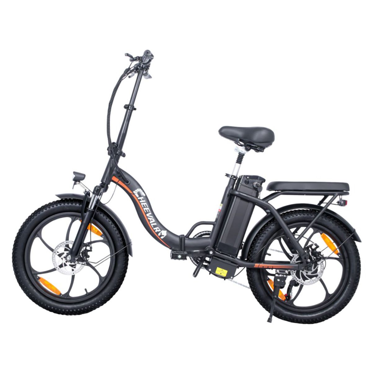 Schwarzes Elektrofahrrad mit orangefarbenen Akzenten. Reifen, Sattel, Lenker und Details sichtbar.