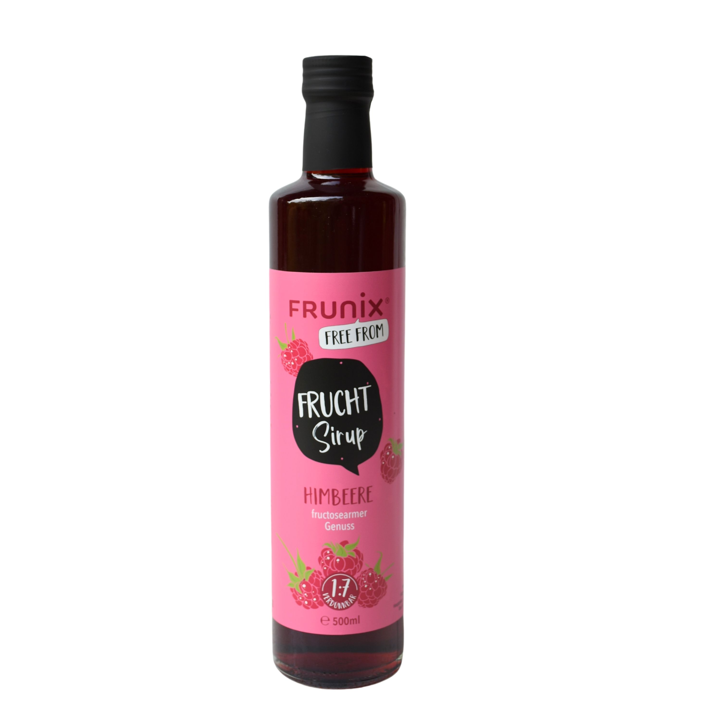 Flasche Himbeersirup. Rosa Etikett mit Produktnamen und Himbeeren. Schwarzer Verschluss. Klarer Inhalt.