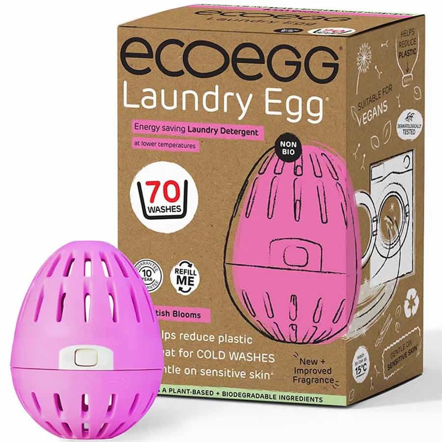 Rosa Wäsche-Ei mit Verpackung. Aufschrift: Ecoegg Laundry Egg, 70 Waschgänge. Geeignet für Veganer. Reduziert Plastik.