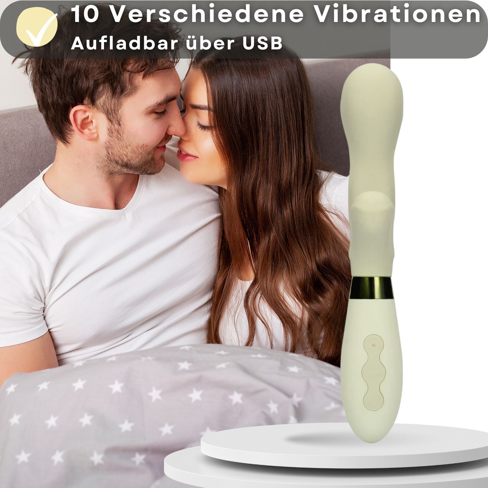 Hellgrüner Vibrator. Maße: 21 cm lang, 3,5 cm Durchmesser. Hand hält Vibrator. Grauer Hintergrund.