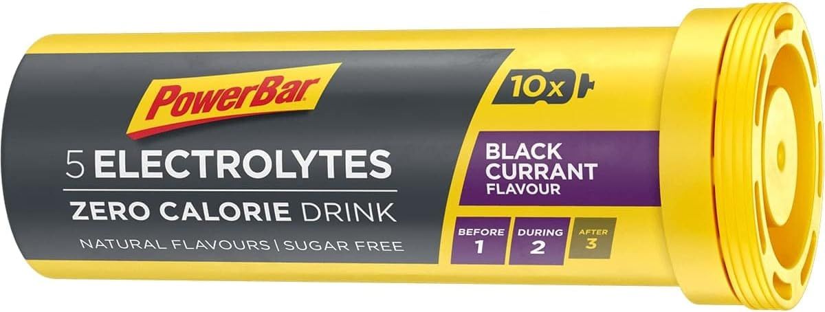 Gelbe zylindrische Tube mit Powerbar-Logo, Produktname und Geschmacksangabe Black Currant. Enthält 10 Tabletten. Text: Zero Calorie Drink, Natural Flavours, Sugar Free.