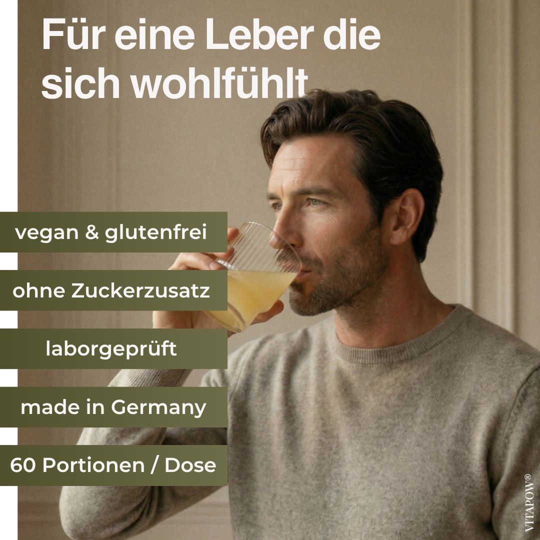 Mann trinkt Getränk. Text: vegan & glutenfrei, ohne Zuckerzusatz, laborgeprüft, made in Germany, 60 Portionen.