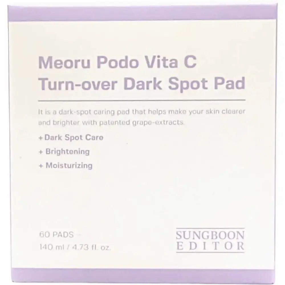 Quadratische Verpackung mit Text: Meoru Podo Vita C Turn-over Dark Spot Pad. 60 Pads, 140 ml.