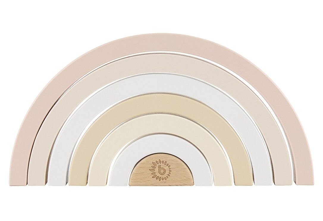 Mehrfarbiger Holz-Regenbogen. Rosa, Weiß und Beige. Halbkreis-Form. Holzsockel mit Logo.