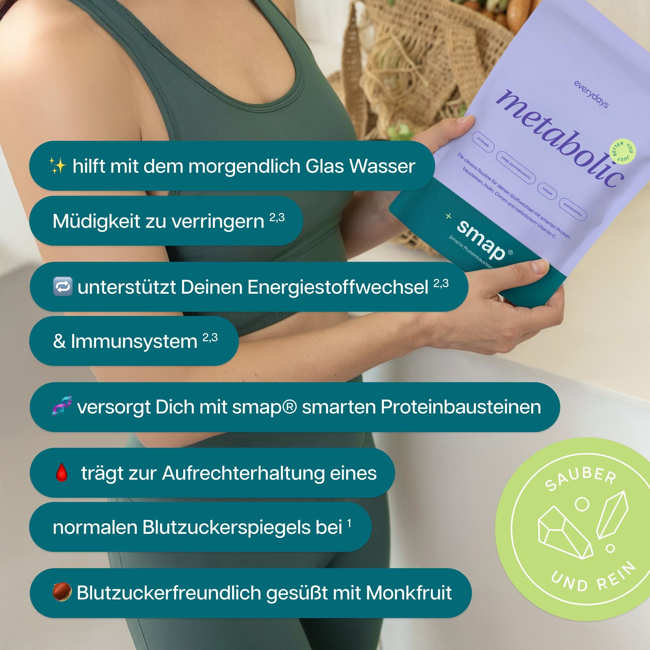 Person hält "metabolic" Beutel. Text: Hilft, Müdigkeit zu verringern, unterstützt Stoffwechsel & Immunsystem.