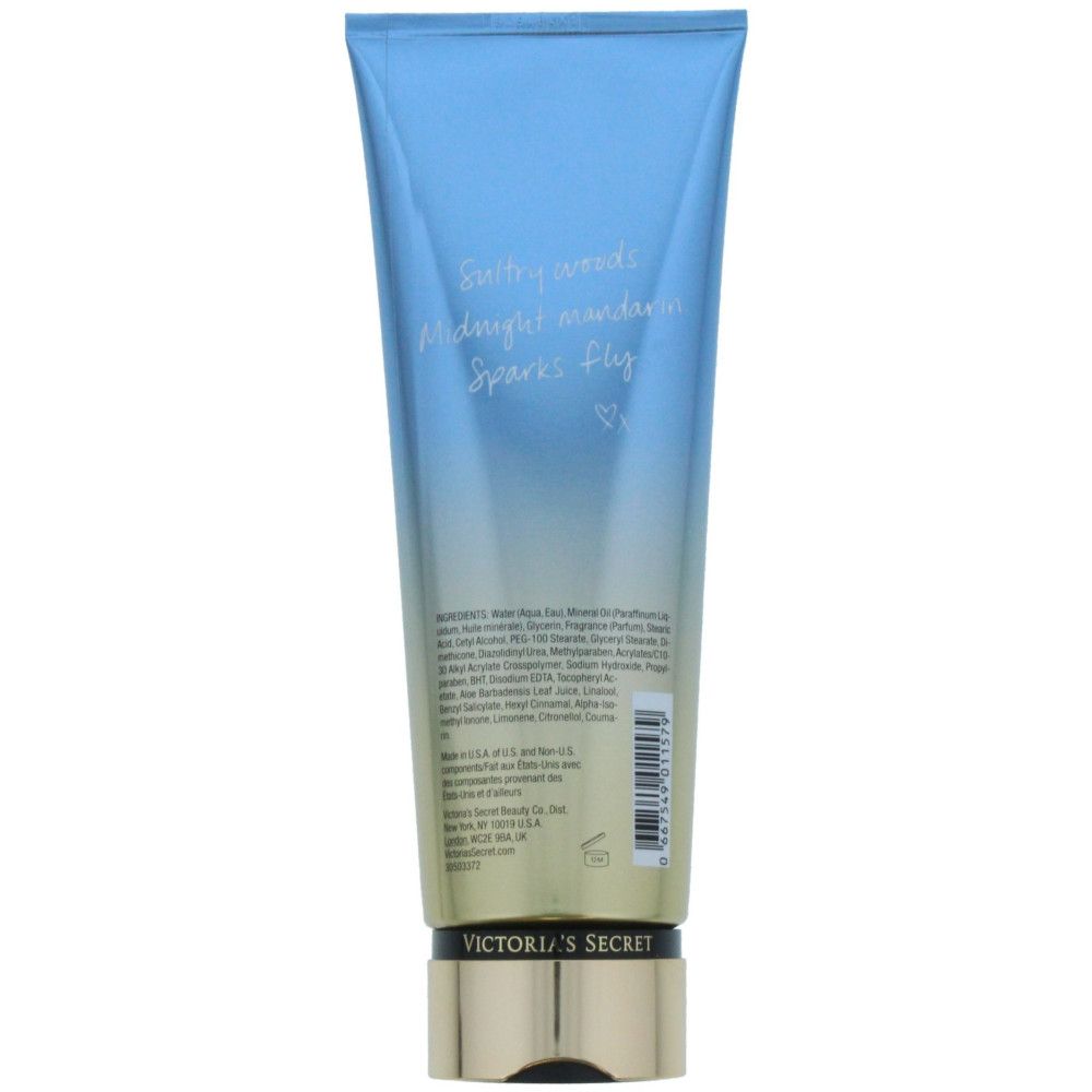 Körperlotion-Tube. Blau-gelber Farbverlauf. Text: 'Victoria's Secret', Inhaltsstoffe, 'Made in USA'.