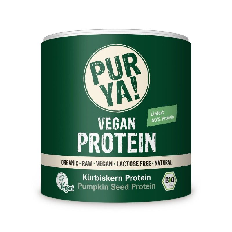 Grüne Dose mit "PUR YA!" Logo und "VEGAN PROTEIN" Schriftzug. Enthält Kürbiskern Protein. Bio-Zertifizierung.