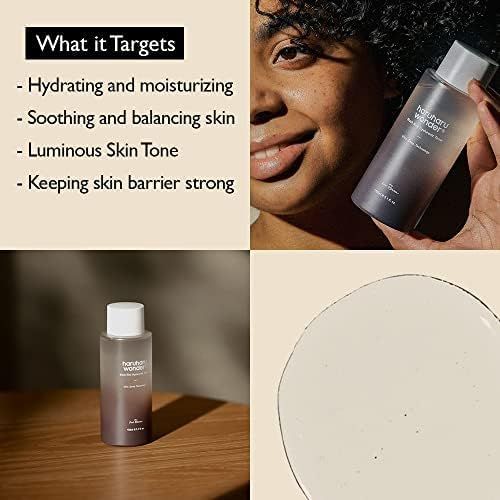 Eine Person hält eine Flasche Toner. Daneben Text: Hydratisieren, beruhigen, Hautton verbessern. Aufschrift: Haruharu wonder.