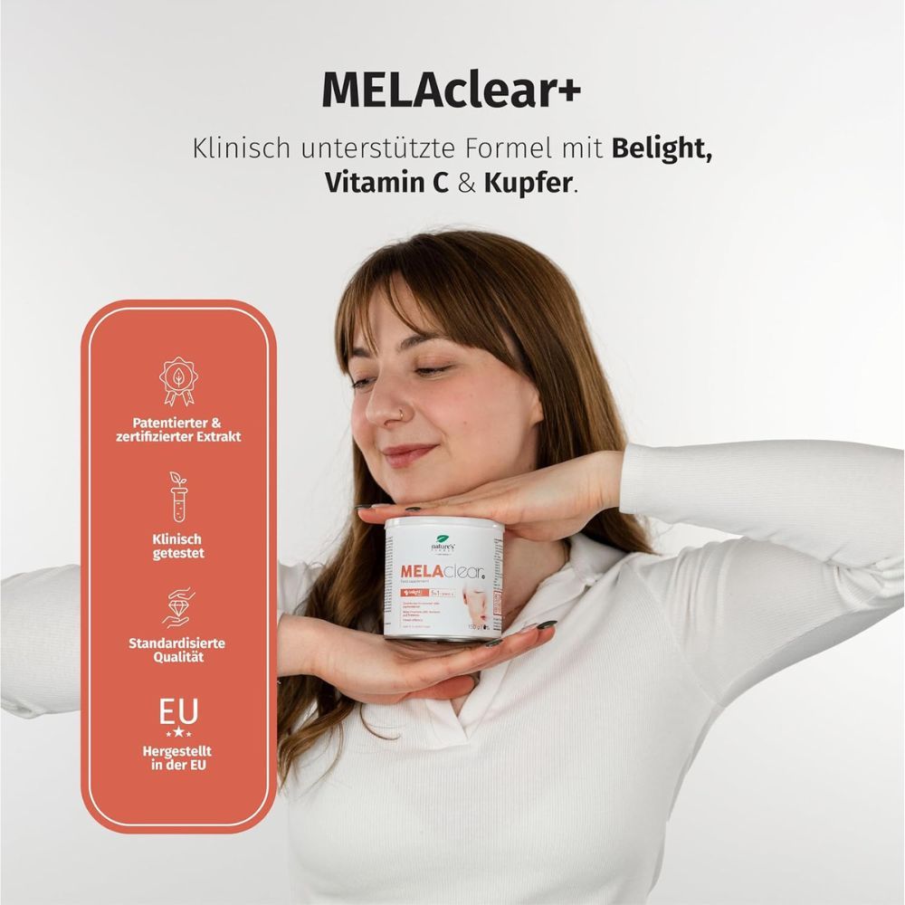 Frau hält Dose MELAclear+. Text: Klinisch unterstützte Formel mit Belight, Vitamin C & Kupfer. EU-Qualität.