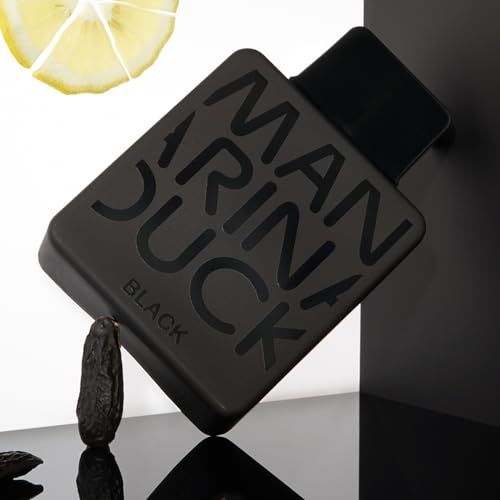Schwarzer Flakon mit Aufschrift: Mandarina Duck Black. Mit Zitrone und Tonkabohne.