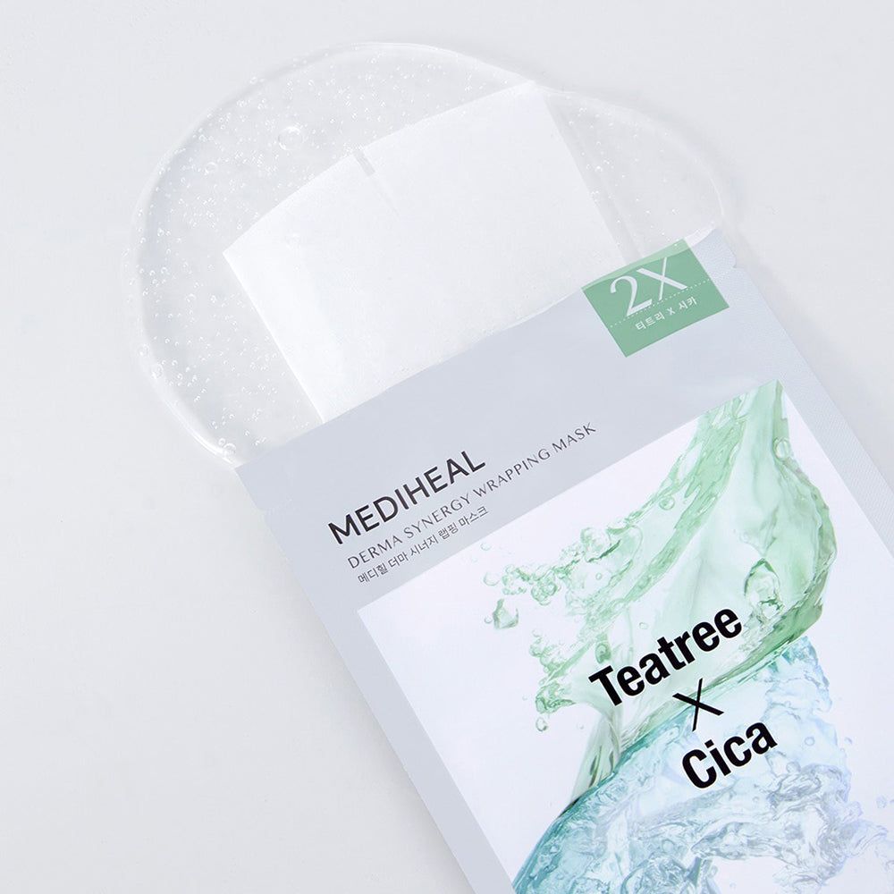 Verpackung mit Gesichtsmaske. Aufschrift: MEDIHEAL, Teatree X Cica. 2X. Weiße Maske in transparentem Gel.