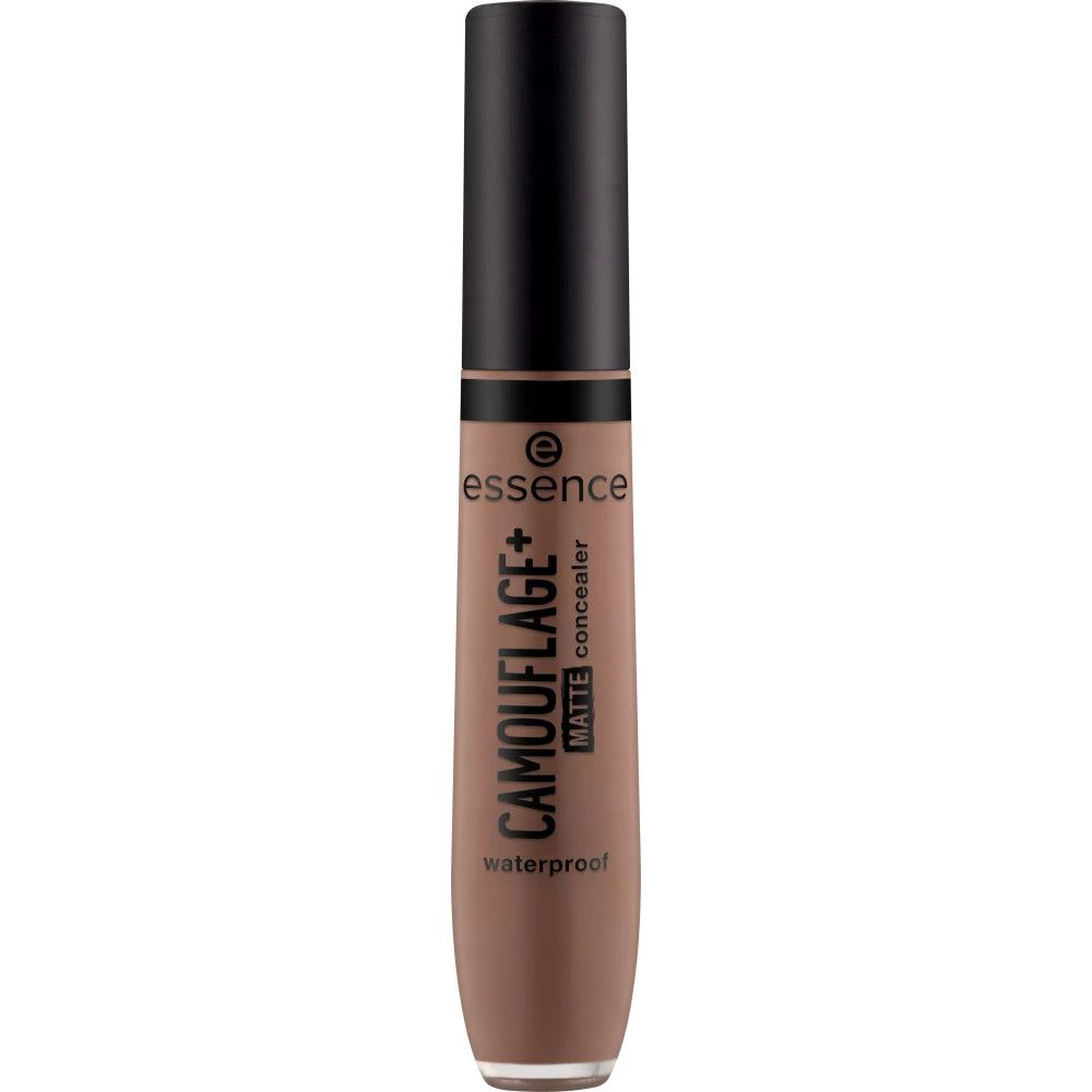 Essence Camouflage+ Matt Concealer. Braune Tube mit schwarzem Deckel. Aufschrift: CAMOUFLAGE+ MATT concealer waterproof.