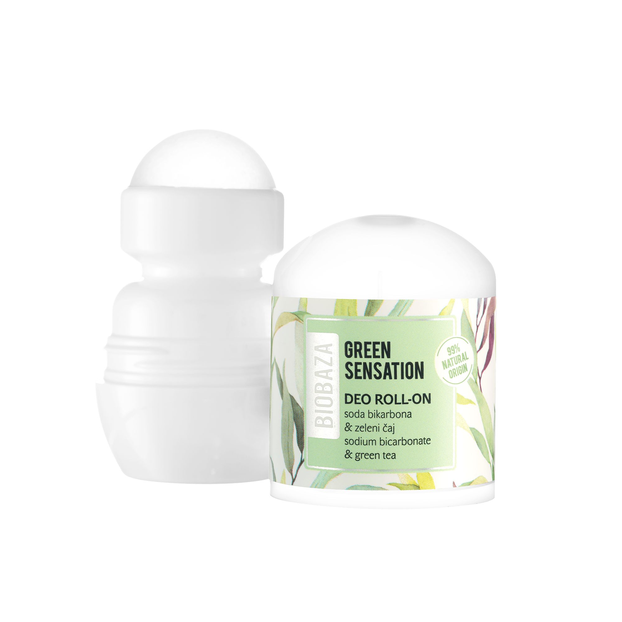Weißer Roll-On-Deo mit grünen Akzenten. Aufschrift: Green Sensation, Soda Bikarbona & zeleni čaj, Sodium bicarbonate & green tea. Daneben ein zweiter Roll-On.