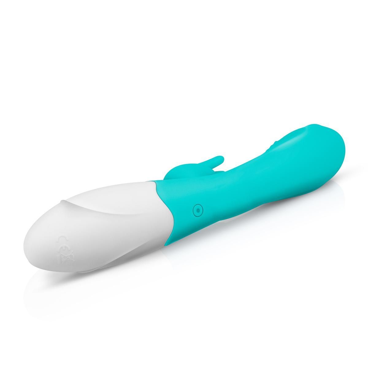 Türkis-weißes Wellness-Produkt. Form: gebogen, mit zwei Enden. Auf weißem Hintergrund.