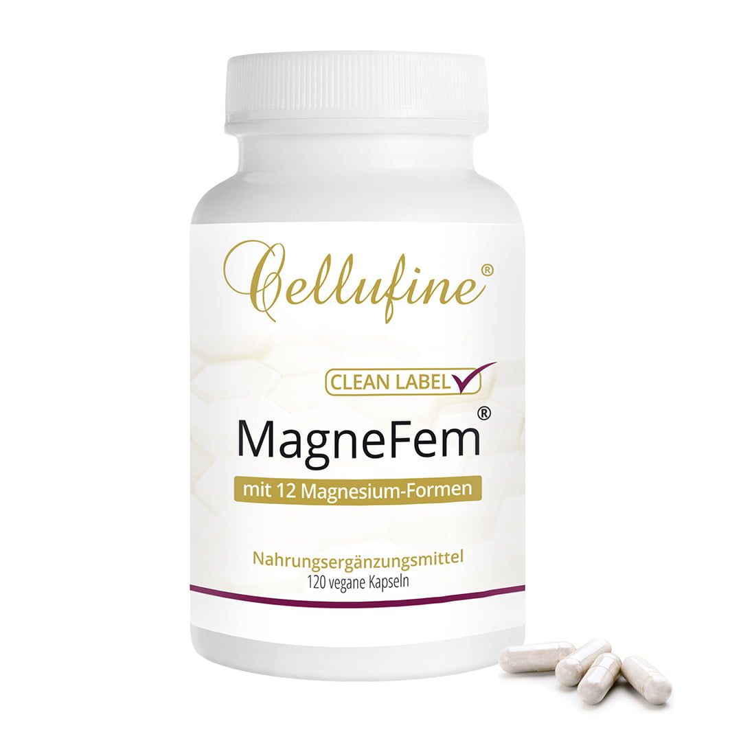 Weiße Flasche Cellufine MagneFem Kapseln. Aufschrift: MagneFem mit 12 Magnesium-Formen. 120 vegane Kapseln. Einige Kapseln liegen daneben.