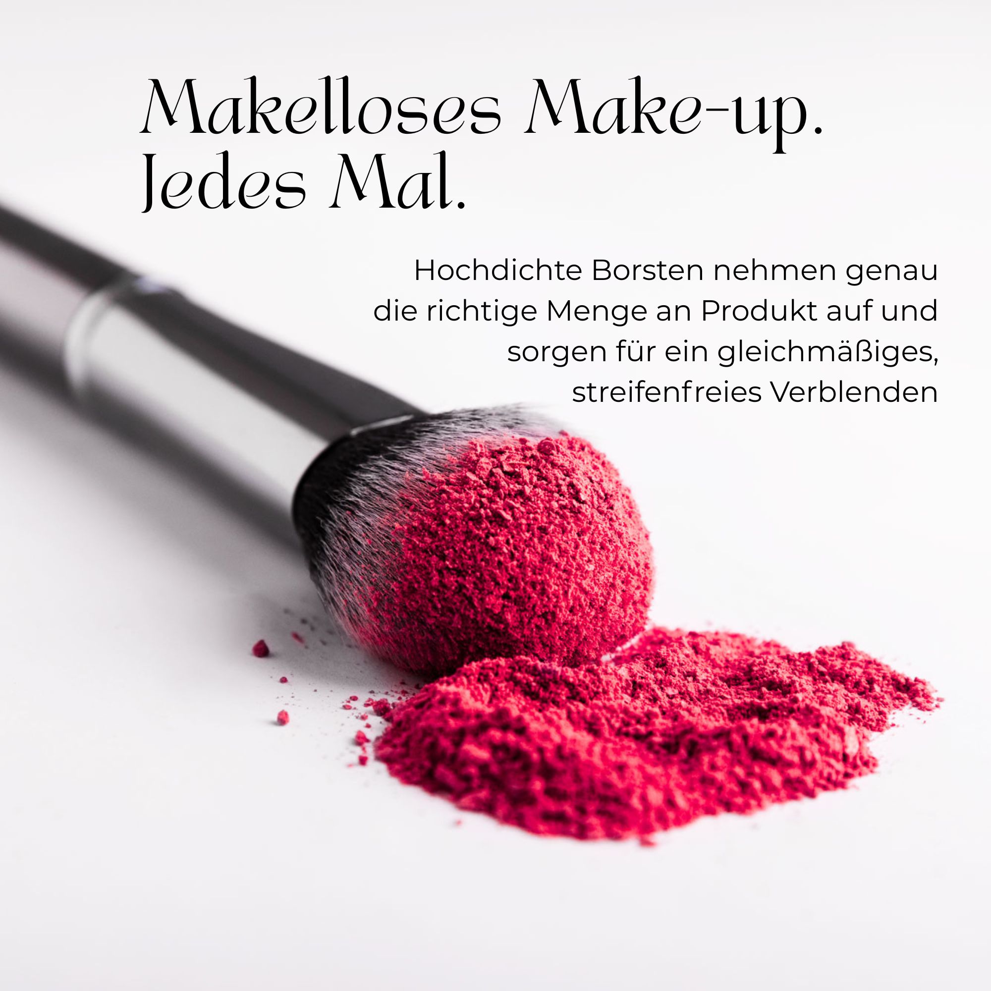 Pinsel mit rotem Puder. Silberner Griff. Die Marke BEAUTICAL ist sichtbar.