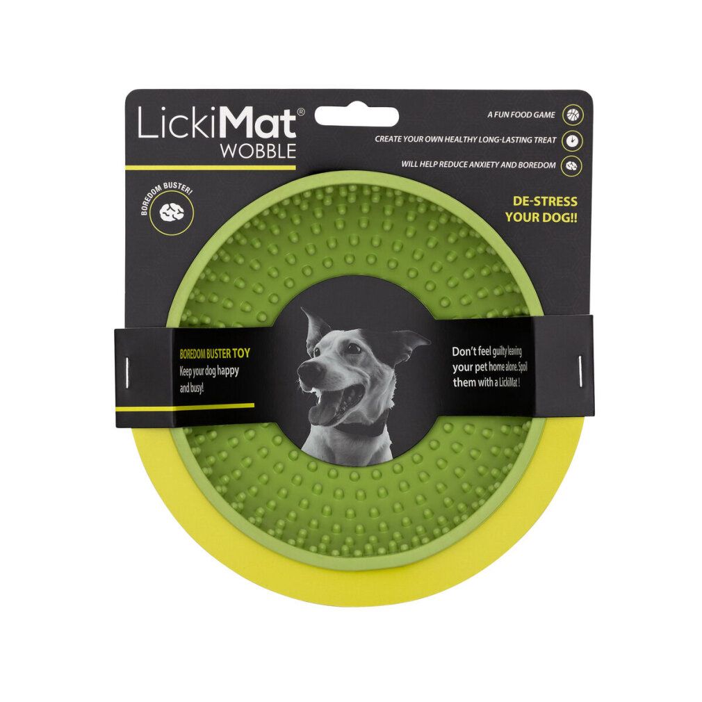 Verpackung von LickiMat Wobble. Grün-gelbes Produkt mit Noppen. Text: "Boredom Buster Toy", "De-Stress Your Dog!!".