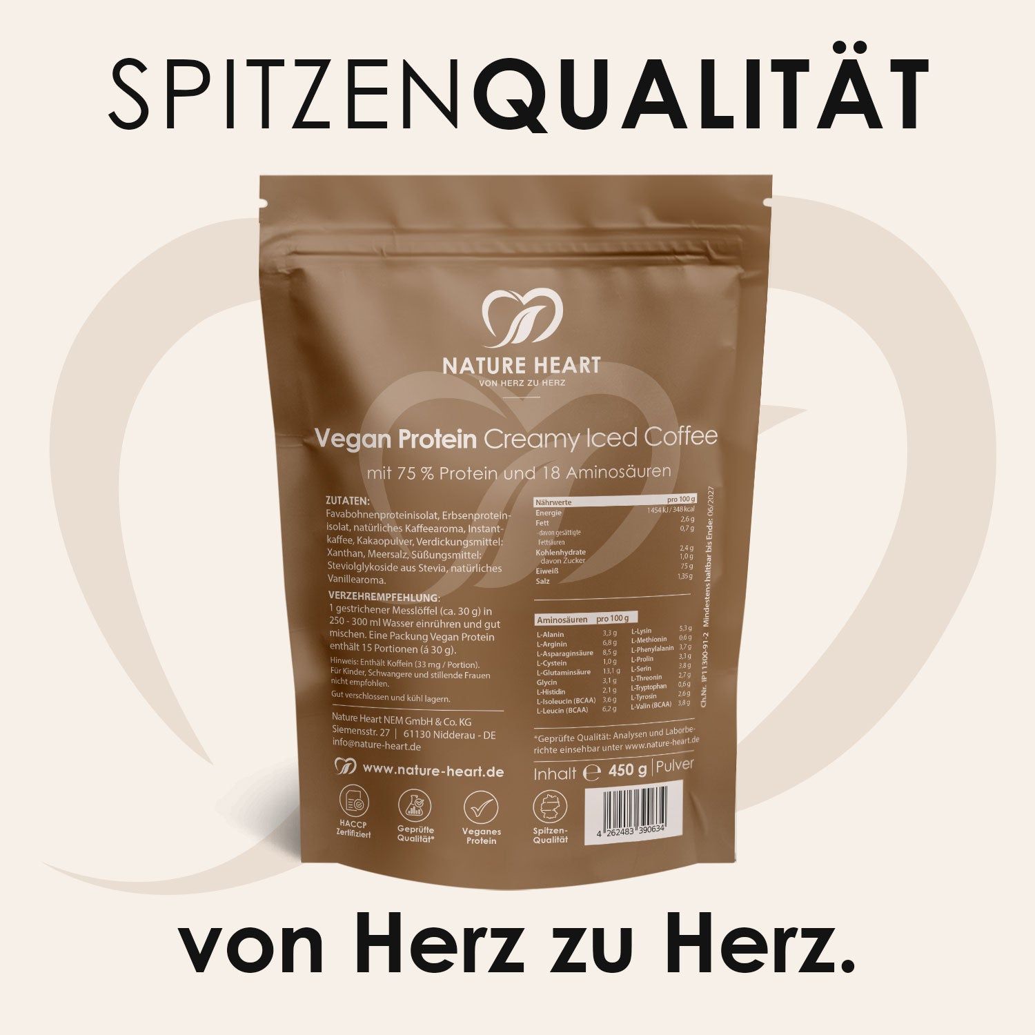 Rückseite der braunen Verpackung. Text: Vegan Protein Creamy Iced Coffee, 450g, Nährwertangaben, von Herz zu Herz, Zertifizierungen.
