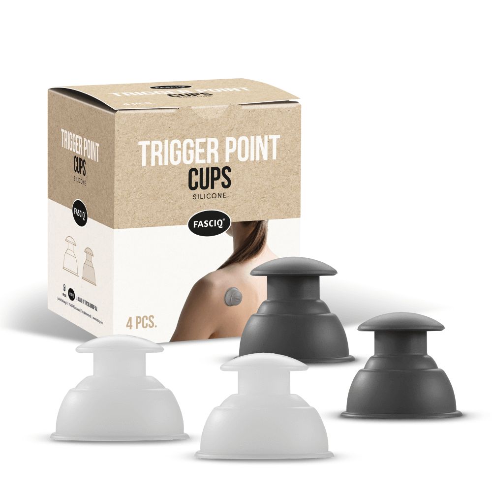 Karton mit Aufschrift TRIGGER POINT CUPS. Vier Schröpfköpfe, grau und weiß. Silikon-Schröpfköpfe. FASCIQ-Logo.
