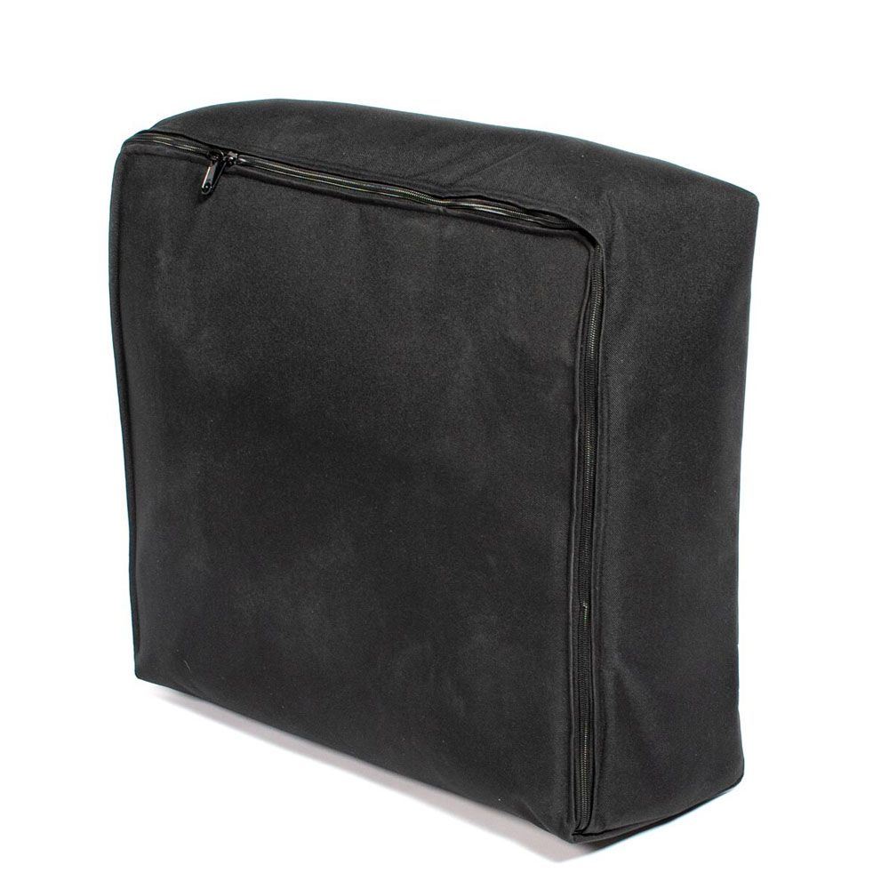 Schwarze Tasche mit Reißverschluss. Rechteckige Form. Weißer Hintergrund.