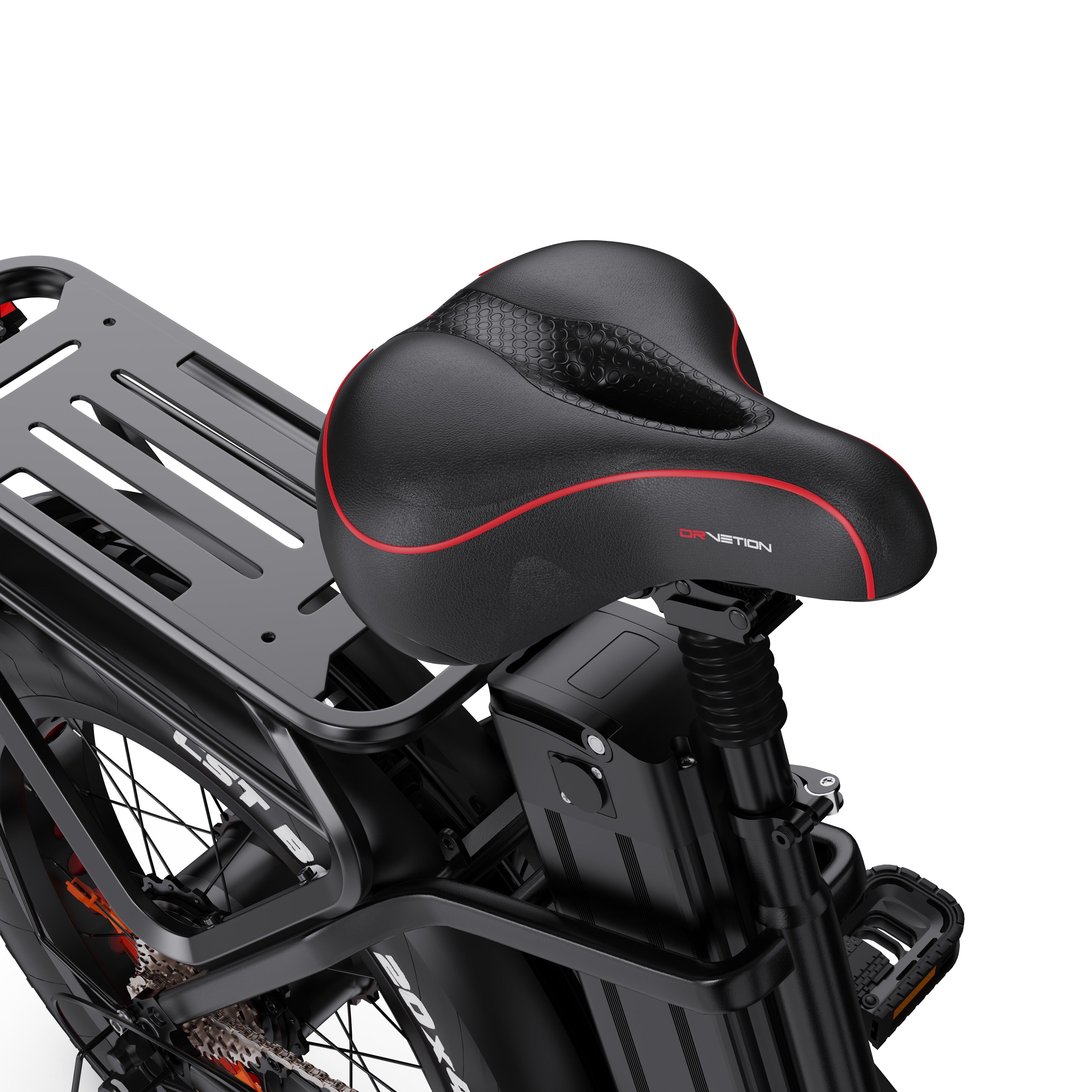 Schwarzer Sattel mit roter Umrandung auf einem E-Bike. Marke DRVETION.