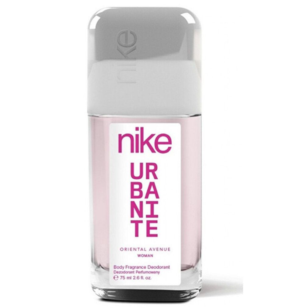 Deodorantflasche mit rosa Flüssigkeit. Weißes Etikett mit pinkfarbenem "nike URBANITE"-Schriftzug. Grauer Deckel mit "nike"-Logo.