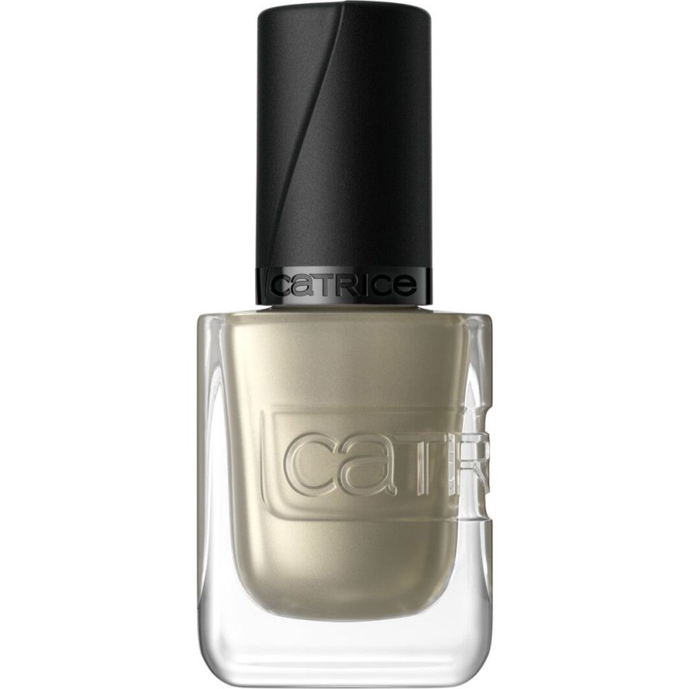 Nagellackflasche, hellbeige Farbe. Schwarzer Deckel. Marke Catrice.