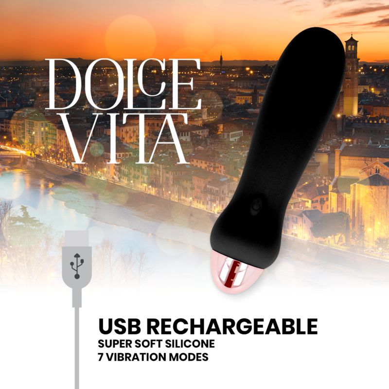Schwarzer Silikon-Vibrator, USB aufladbar, 7 Vibrationsmodi, über Stadtpanorama.