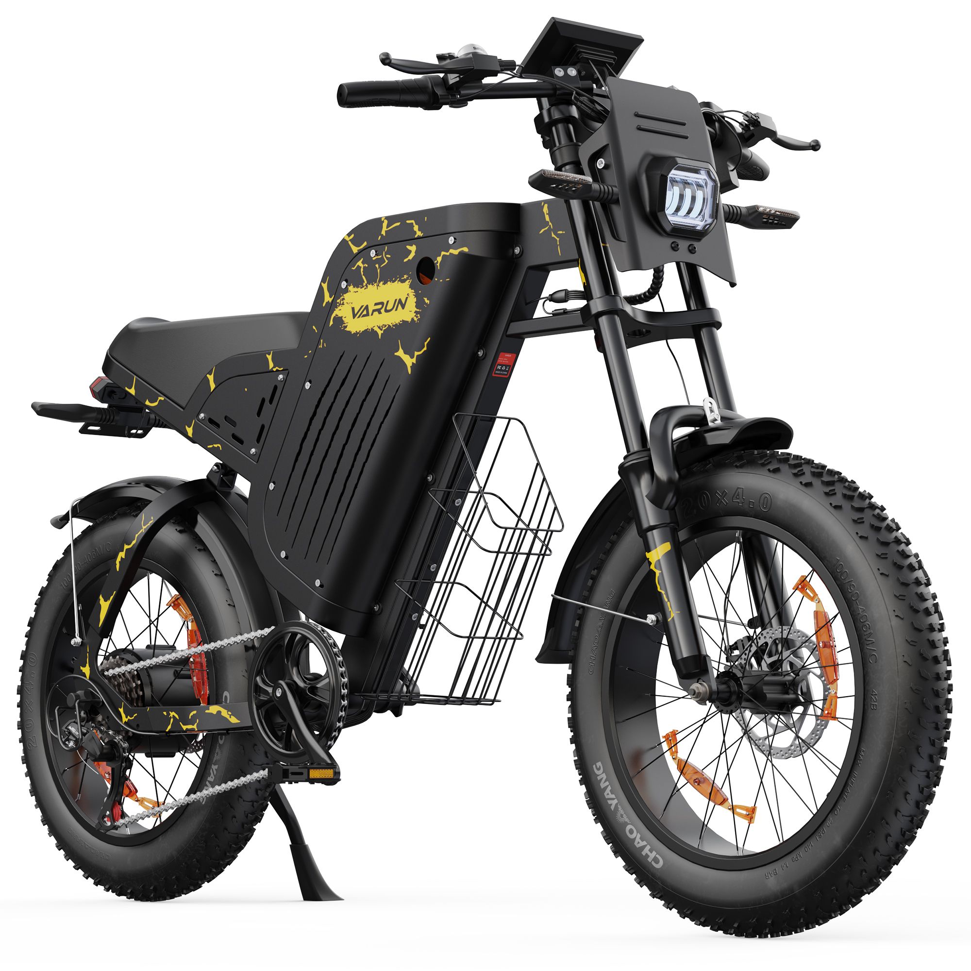 Schwarzes VARUN X-Plorer Raptor E-Mountainbike mit gelben Akzenten. Korb, Scheinwerfer, breite Reifen.