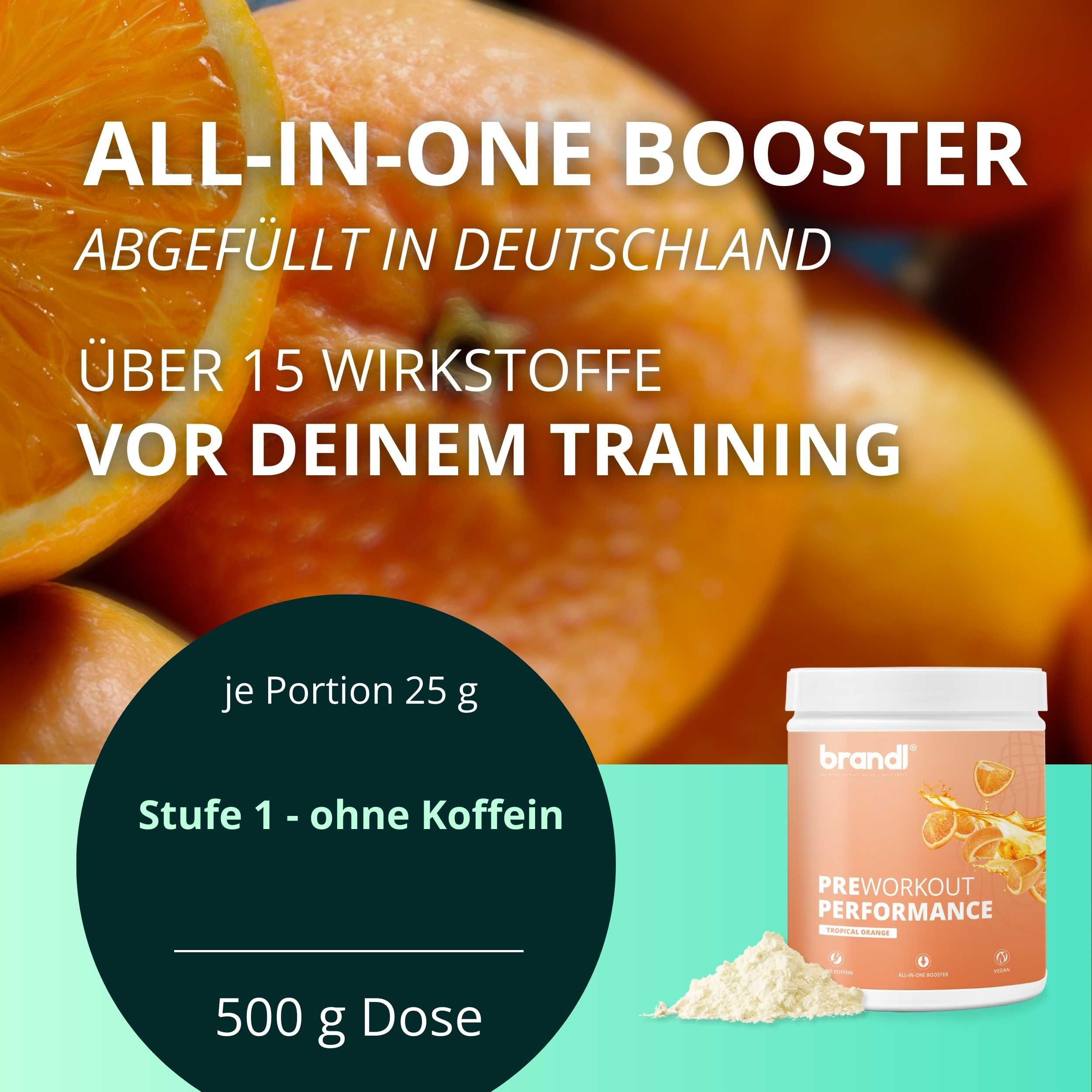 Dunkelgrüner Beutel mit L-Glutamin Pulver, daneben eine Schale mit Pulver und ein Löffel.