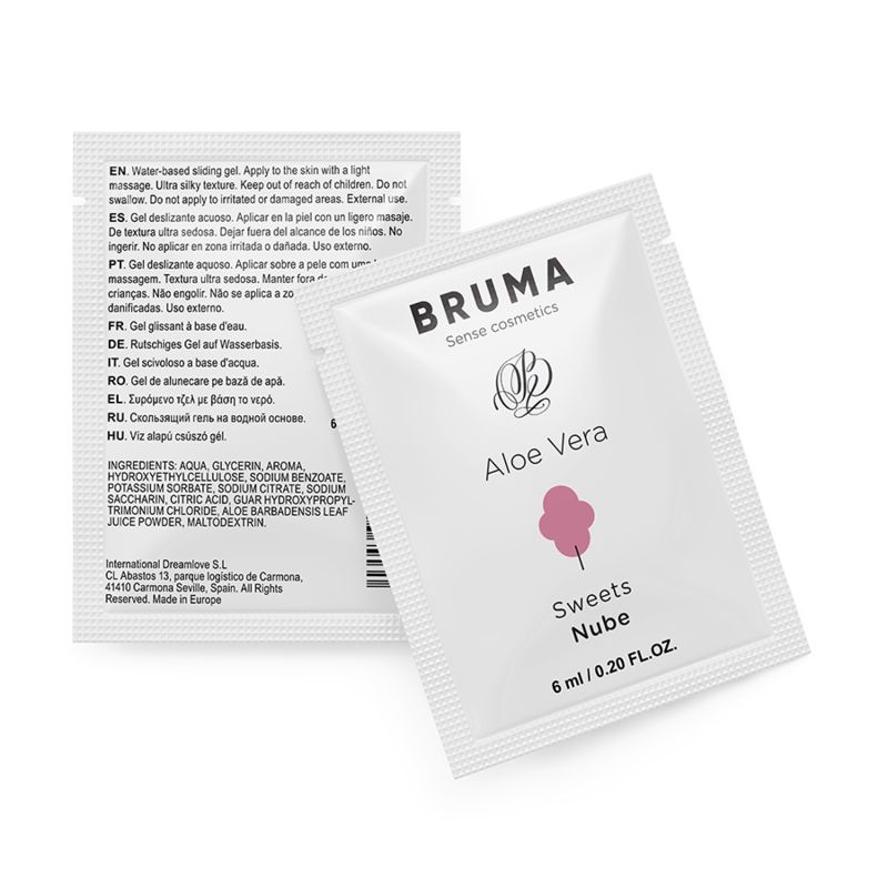 Zwei weiße Beutel mit Produktinformationen. Auf einem steht "BRUMA Aloe Vera Sweets Nube".