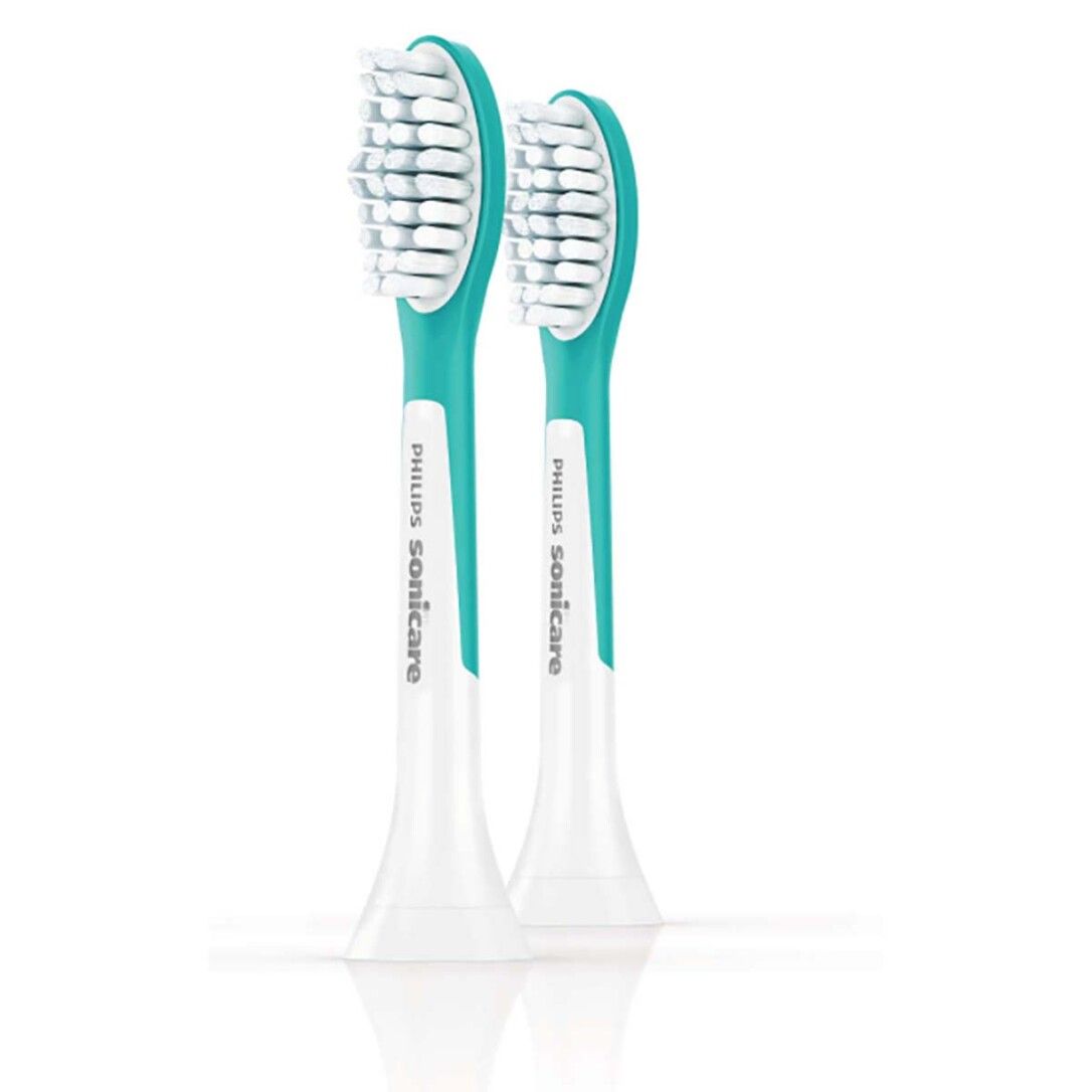Zwei Zahnbürstenköpfe. Türkis-weiße Farbe. Aufschrift Philips Sonicare. Borsten weiß. Abgerundeter Bürstenkopf.