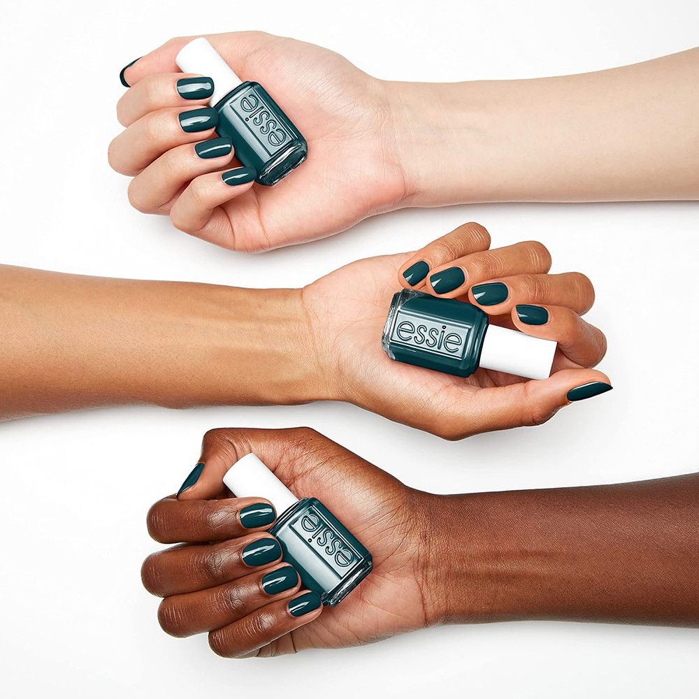 Essie Nail Color Nagellack o Overboard