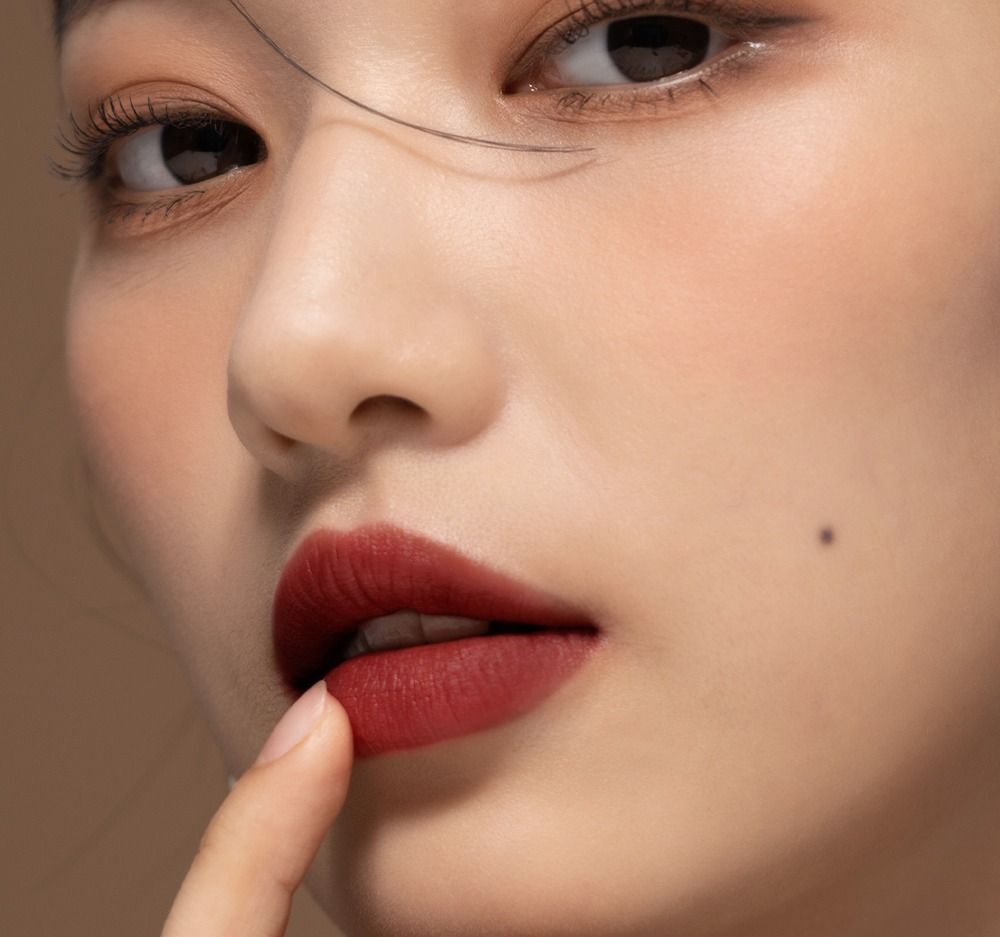 BLACK ROUGE Double Layer Over Velvet Lip Gloss DL05 Taro layer