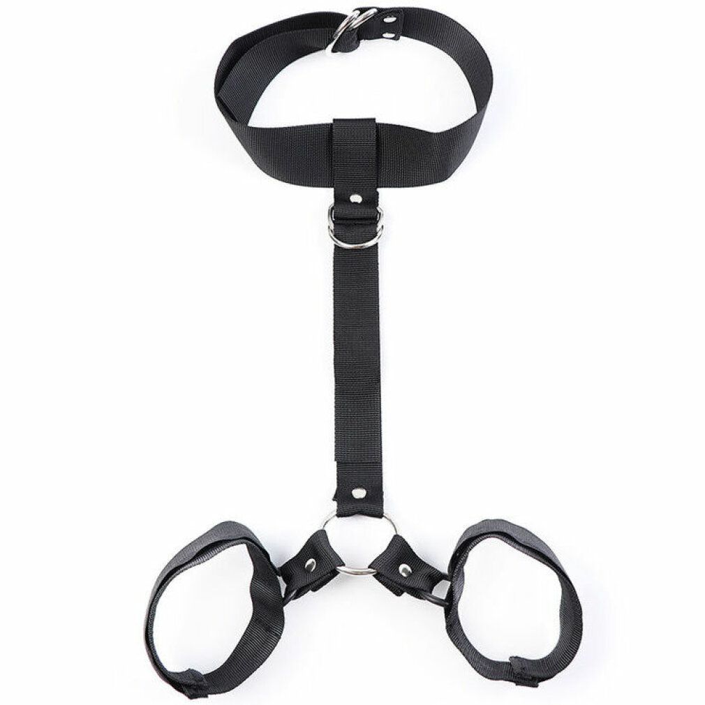 Ohmama fetish collar with wrist restraints